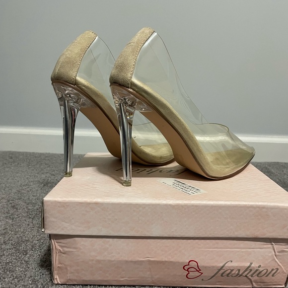 Nude/clear heels - Picture 11 of 12
